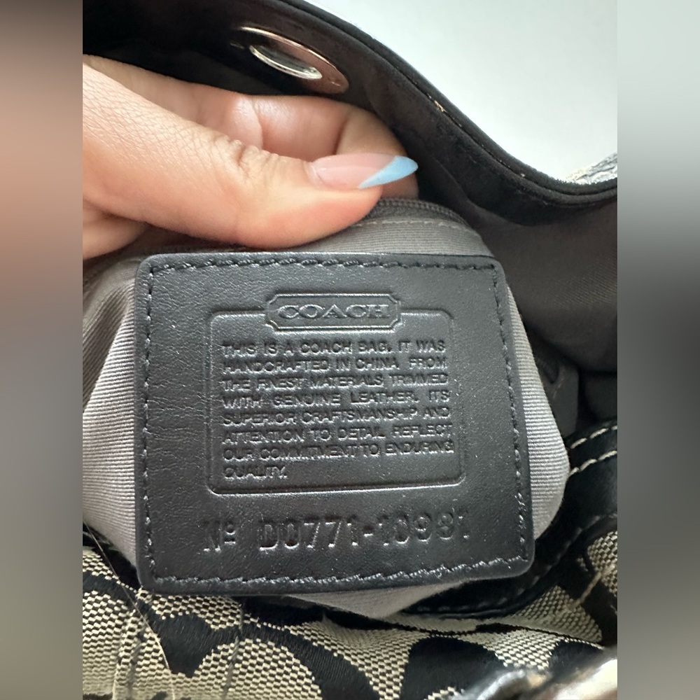 Coach handbag - Picture 5 of 7
